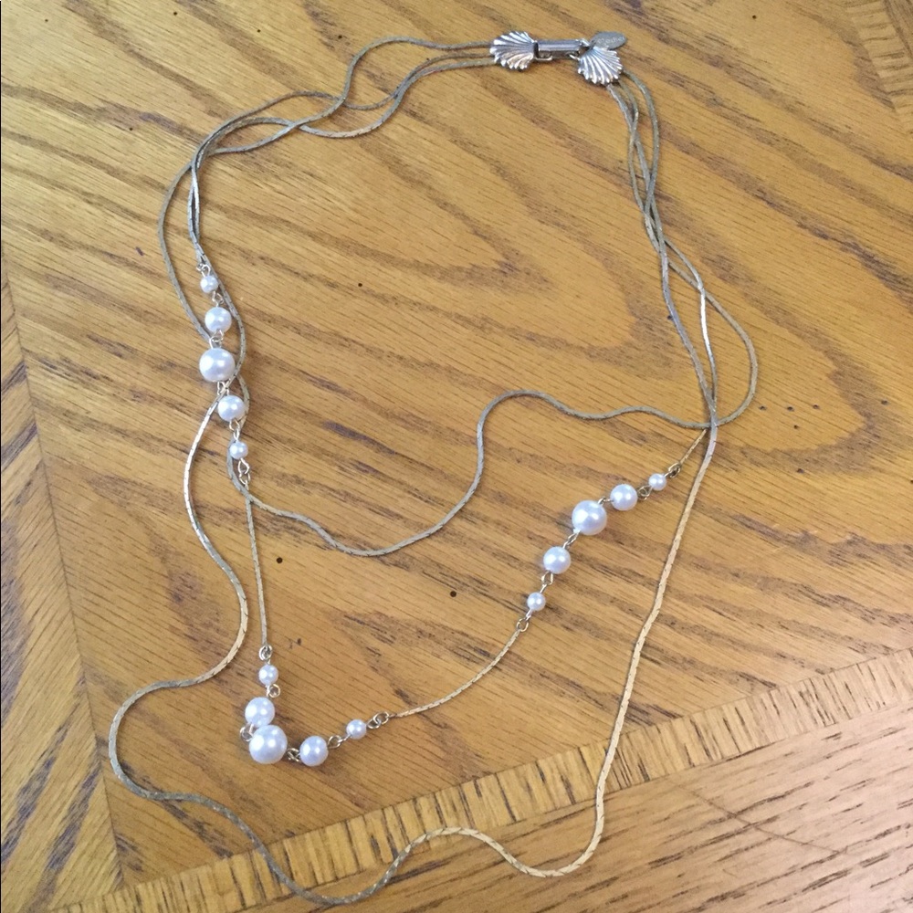 Dainty Medici Necklace